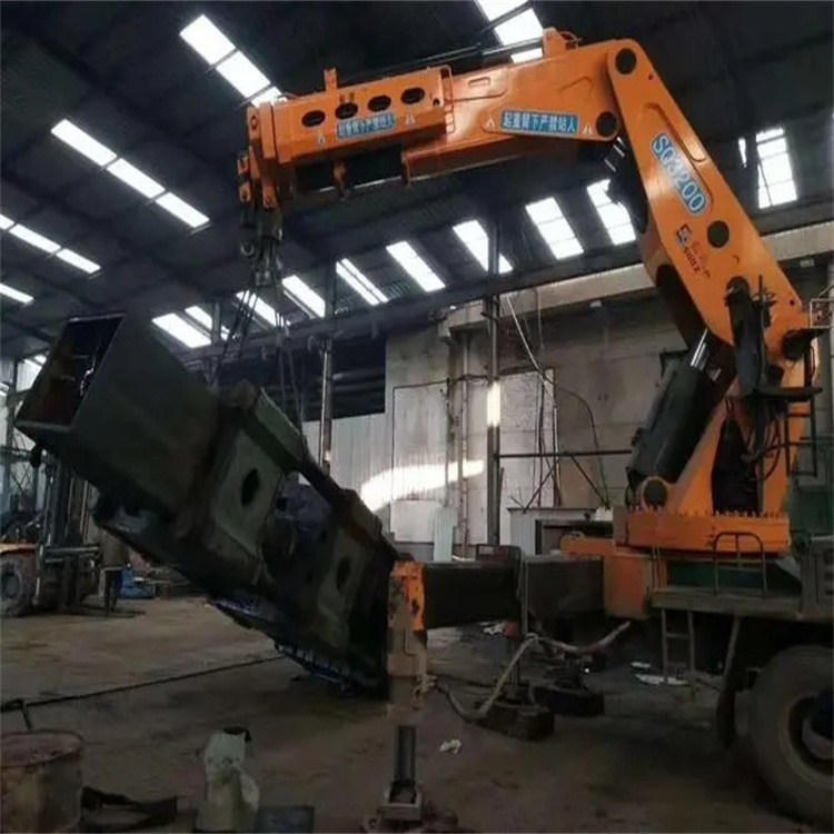 泗阳县130吨折臂吊车出租吊机租赁附近电话